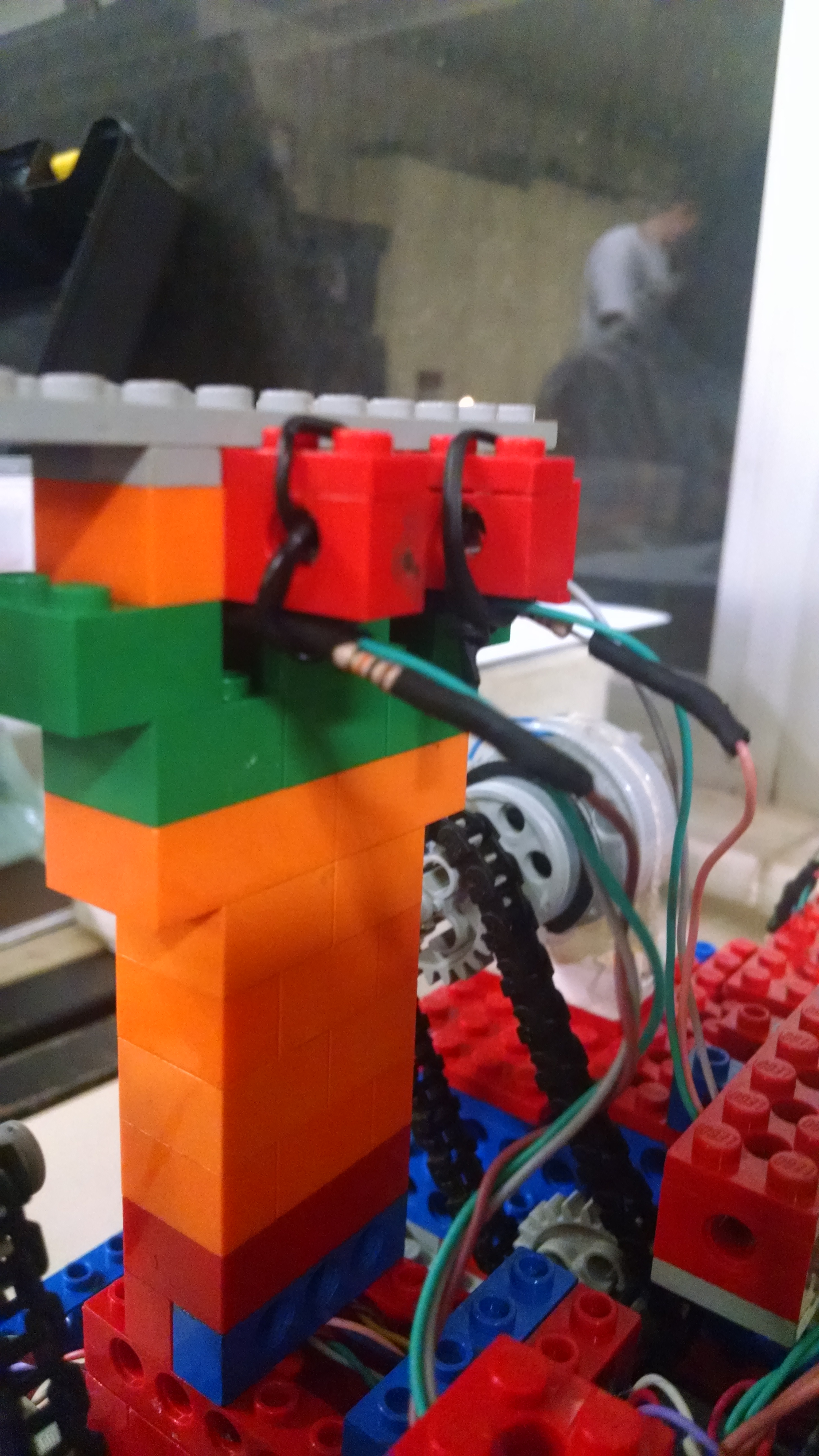 Parte traseira dos sensores LDR com filtro polarizado