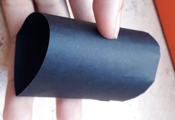 Estrutura isolante de luz