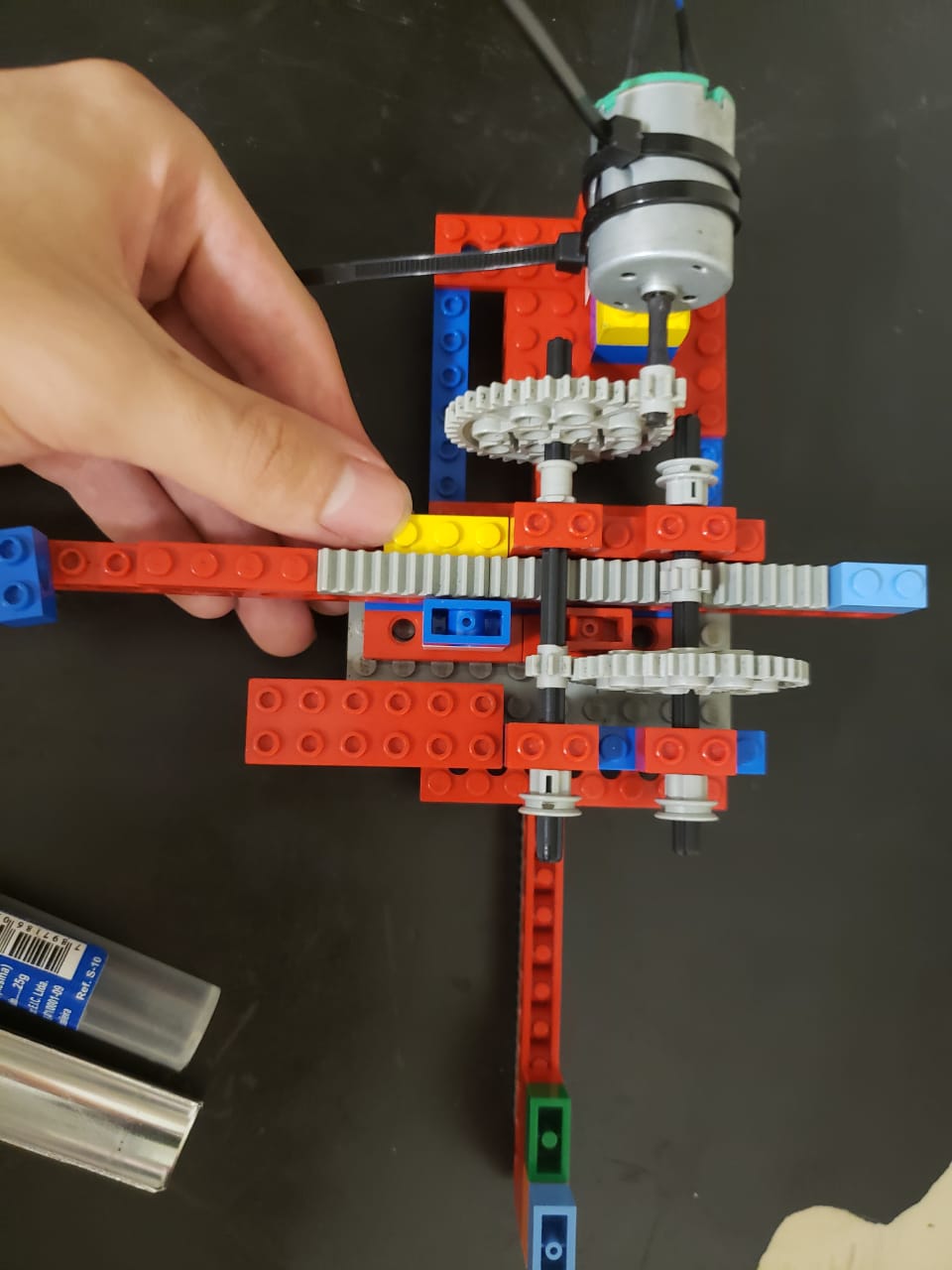 Figura 4: Vista superior da parte suspensa do robô